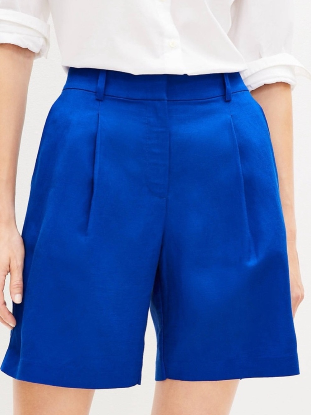 LOFT Women’s Size 6 Cobalt Current Blue Linen Blend High Rise Pleated Shorts